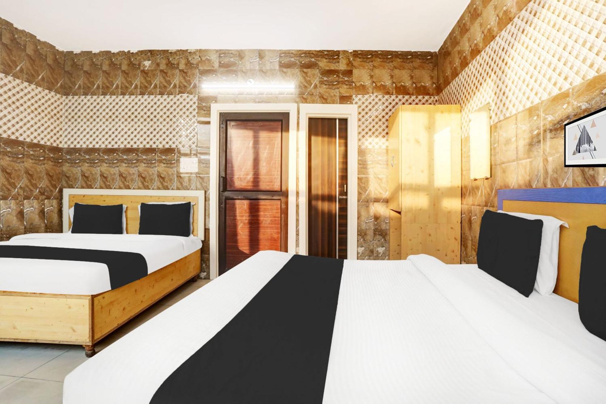 Hotel O Jammu Near Ragunath Bazaar Formerly Goodwill Exterior photo